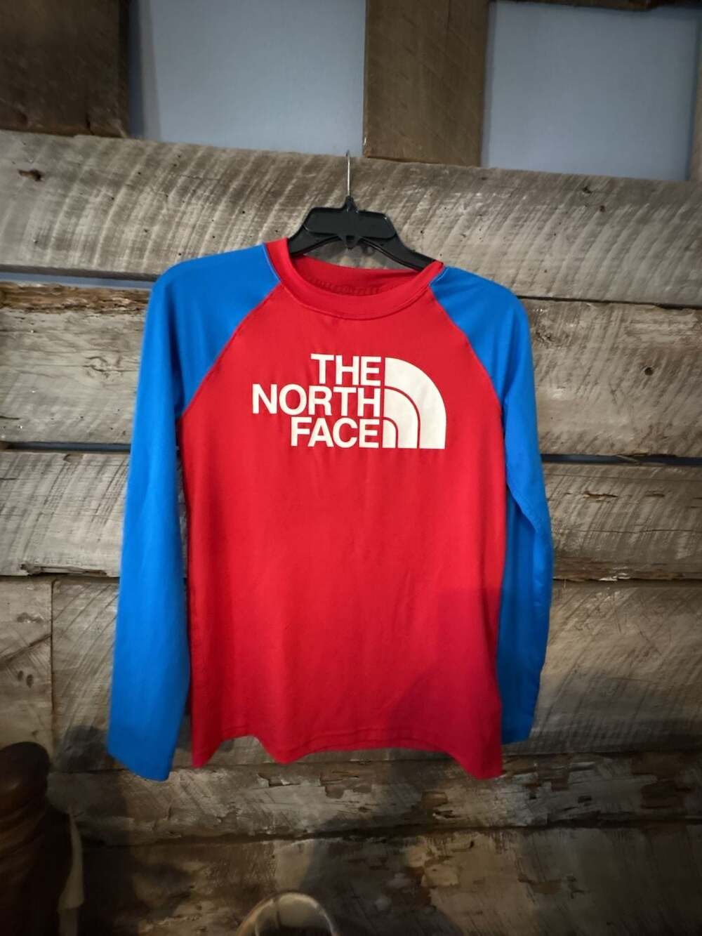 The North Face Boys UPF 40+ Long Sleeve Rash Guard Shirt Red Blue Size L/G 14/16